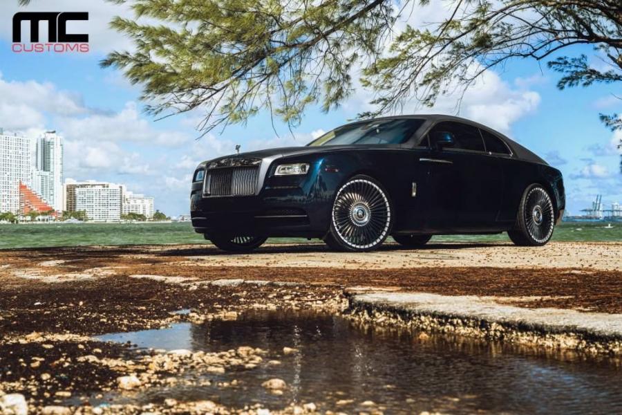  Rolls-Royce Wraith by MC Customs 2016 года  (фото 10 из 10)